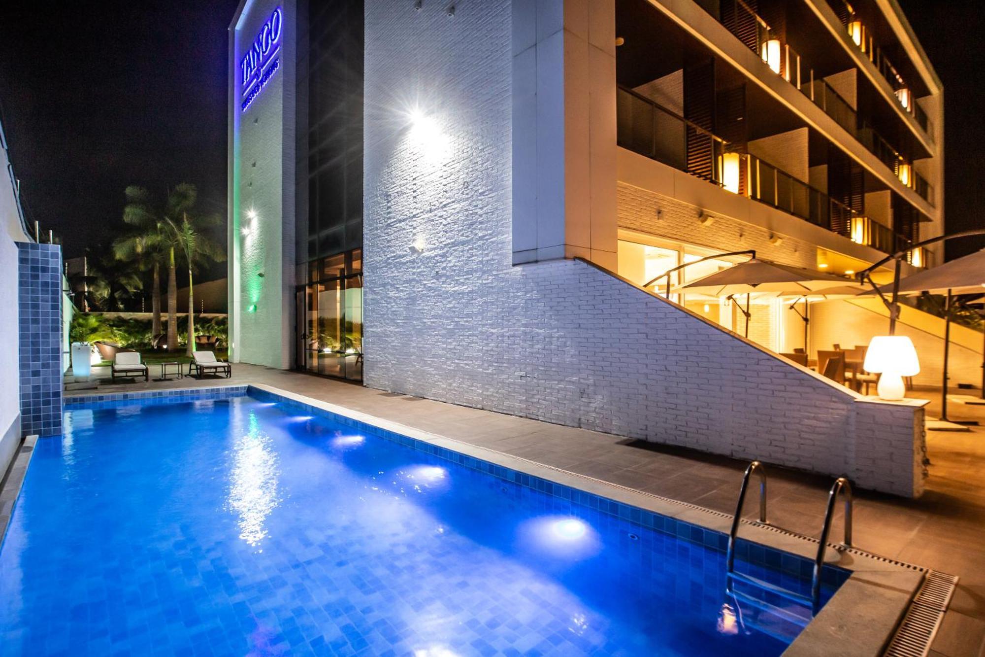 Hotel Tango Suites Кумбуко Экстерьер фото
